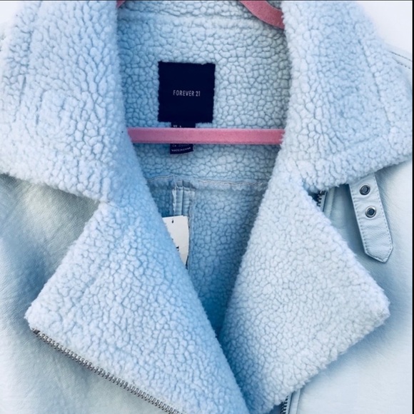 Forever21 Baby Blue Shearling Moto Jacket Size Large - Picture 3 of 8